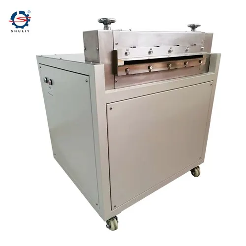 Déchiqueteuse de boîtes en carton