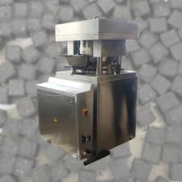 Presse à comprimés à charbon rotatif